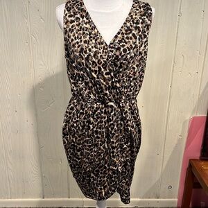 Gibdon Leopard Tulip Bottom V neck Sleeveless Dress size Medium